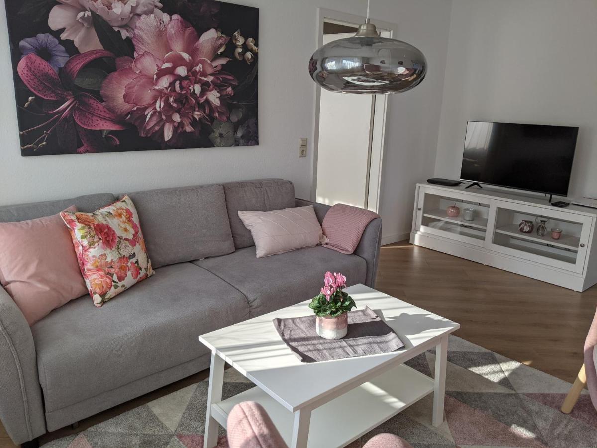 Cozy Apartment With Parking Garage Near Outlet Metzingen  Extérieur photo